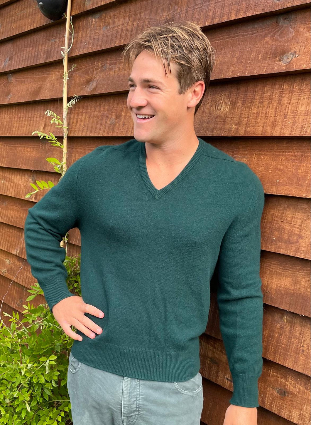 Scottish, Oxford Shirt Company Men’s V in bottle green, 42”, M (perfect condition)