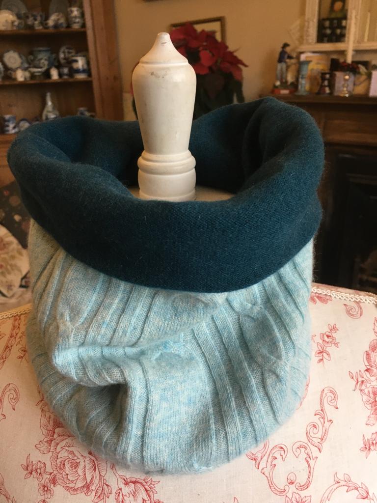 Reversible Snood  - Pale turquoise ribs and cable with dark bluey green interior